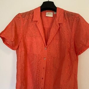 Women's Mauve Anthropologie Short Sleeve Button Up Textured Size 4